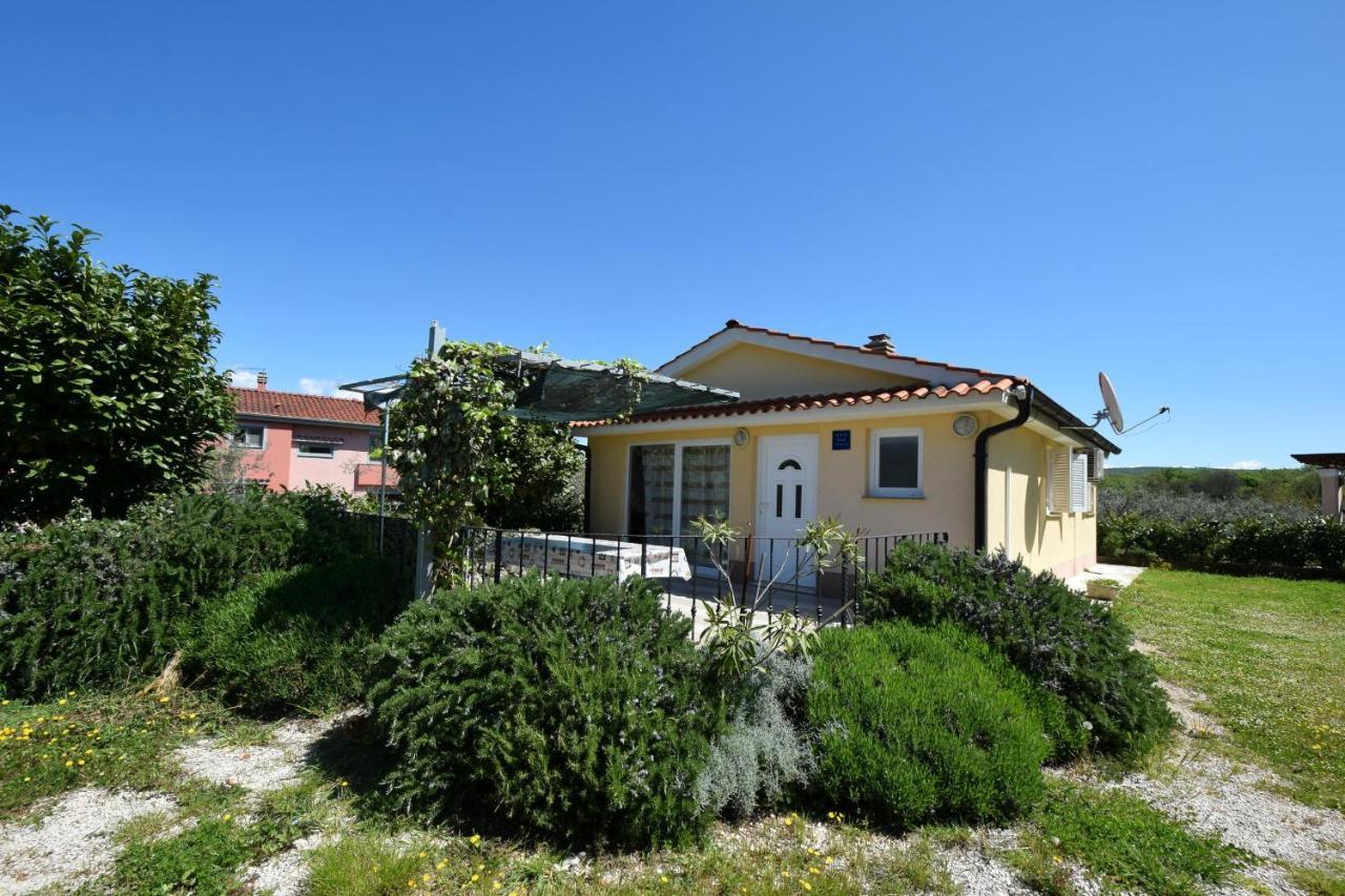 Holiday Home Pere Malinska Eksteriør bilde